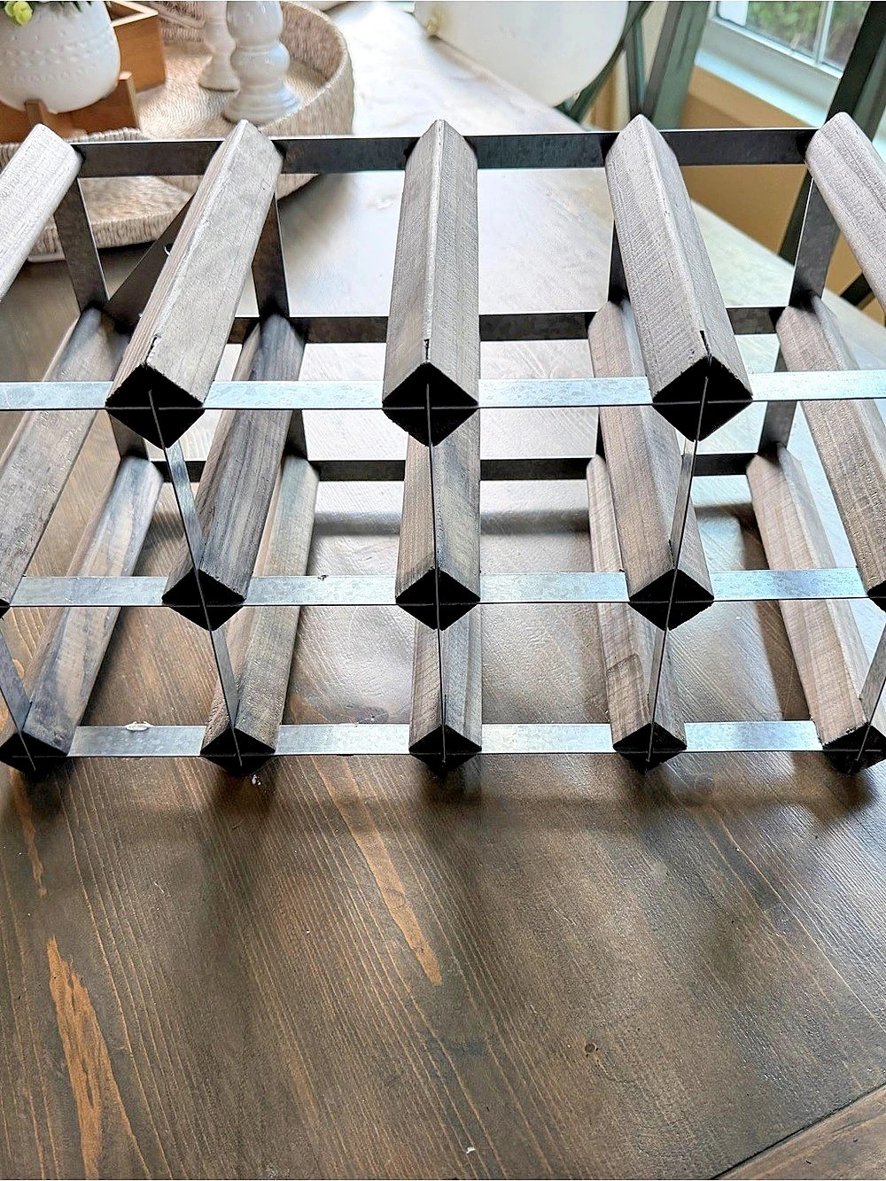 Geometric Wood & Metal wine rack Rack Brown & Gray
